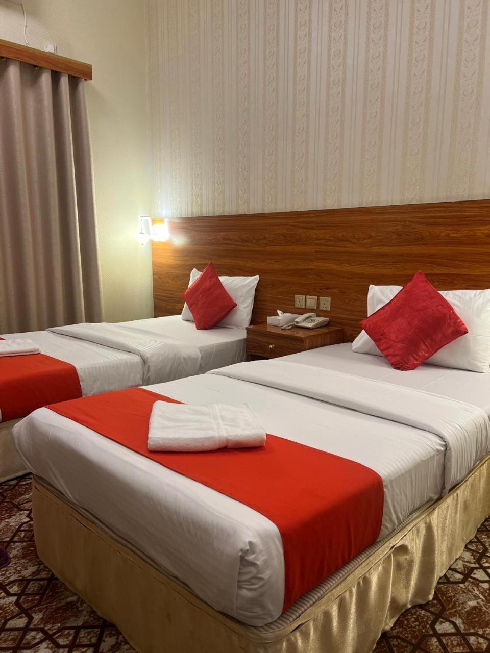 Parasol Hotel Дубай Экстерьер фото